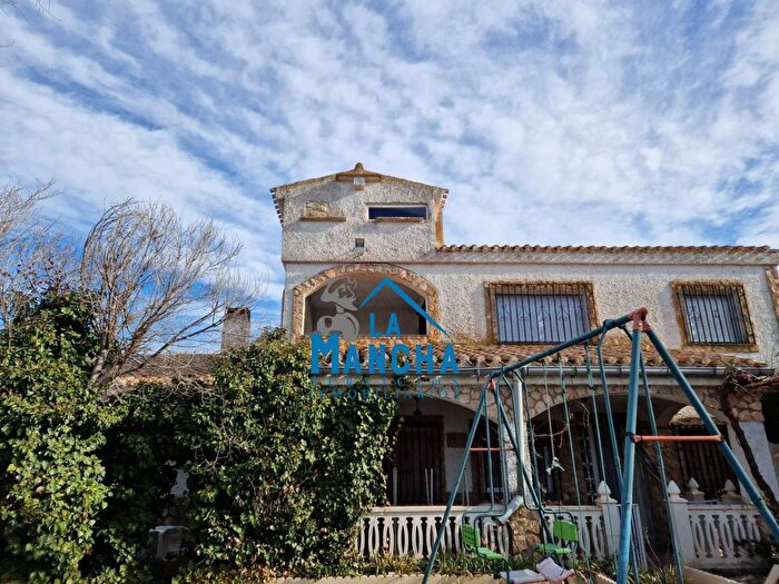 Casa de 5 habitaciones en venta en Castilla La Mancha, Albacete