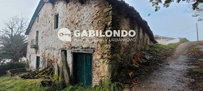 Casas en venta y pisos alquiler - 3