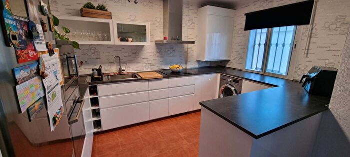 Casas en venta y pisos alquiler - 2