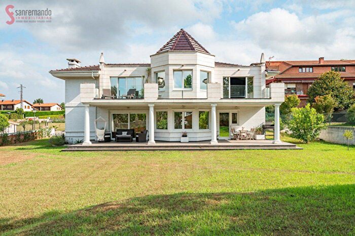 Cantabria, Cantabria: Casa en venta de 4 habitaciones