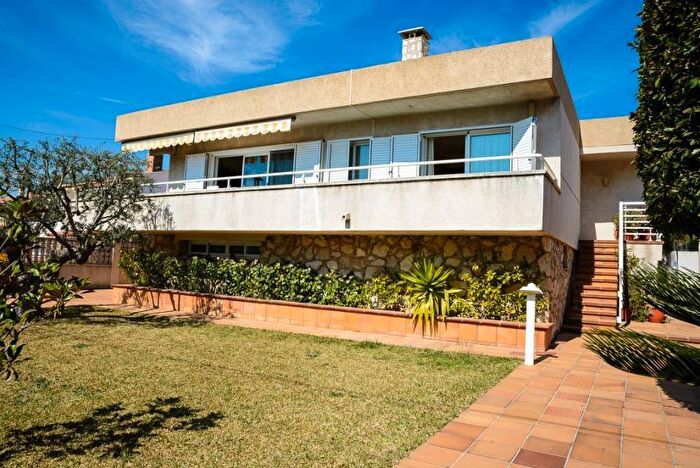 Casa en venta de 4 habitaciones, Cataluña, Tarragona