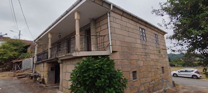 Casa en venta de 3 habitaciones en Galicia, Ourense