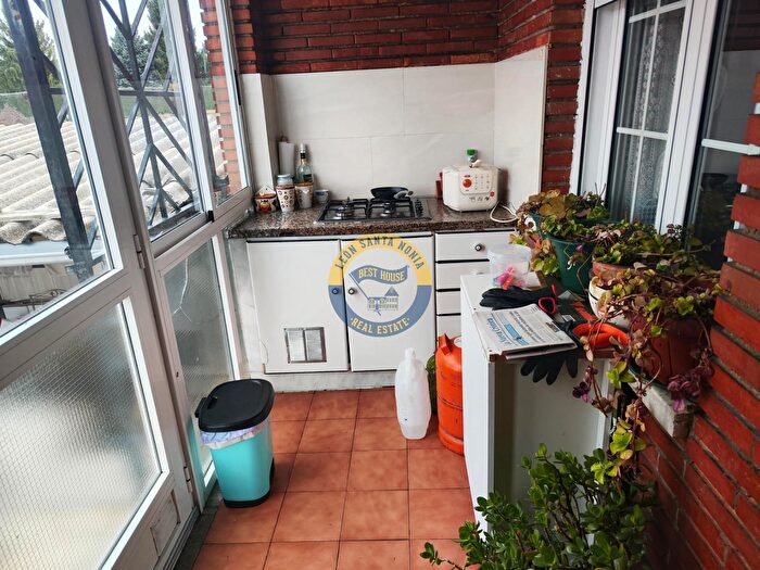 Casa de 3 habitaciones en venta en Cuadros, León