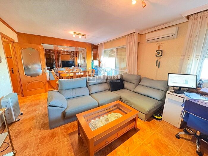 Casas en venta y pisos alquiler - 2
