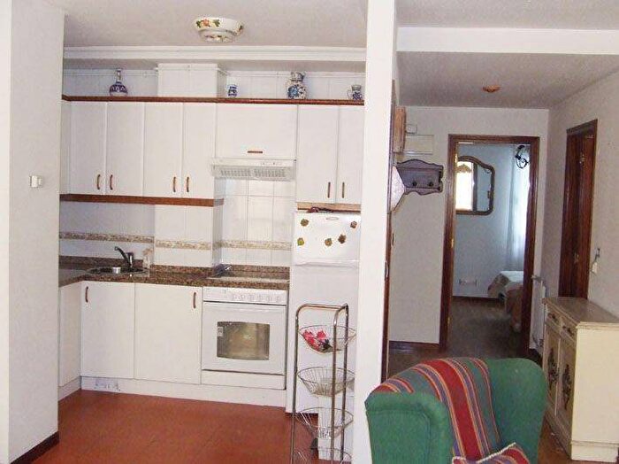 Casas en venta y pisos alquiler - 2