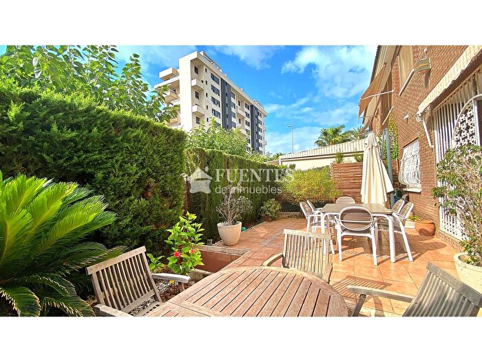Casa en venta de 4 habitaciones: Comunitat Valenciana, Alicante