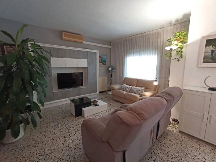 Cataluña, Barcelona: Piso en venta de 4 habitaciones