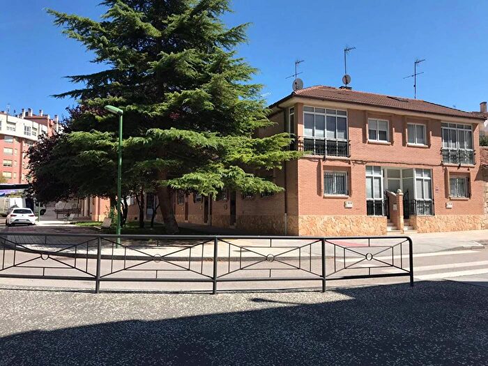 Casa en venta de 4 habitaciones en Castilla y León, Burgos