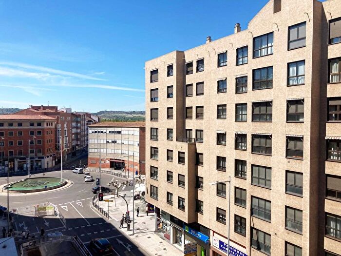 Castilla y León, Palencia: Piso en venta de 5 habitaciones
