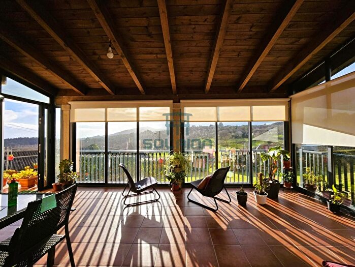 Casa de 3 habitaciones en venta en Piñor, Ourense