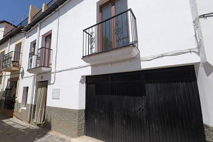 Andalucía, Granada: Casa en venta de 4 habitaciones
