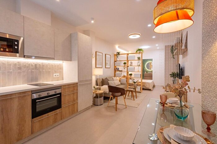 Casa en venta: Bailén Miraflores, Parque Victoria Eugenia