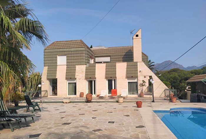 Casa en venta de 6 habitaciones: Comunitat Valenciana, Alicante