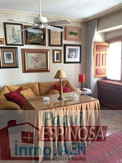 Piso de 3 habitaciones en venta en Torredonjimeno, Jaén