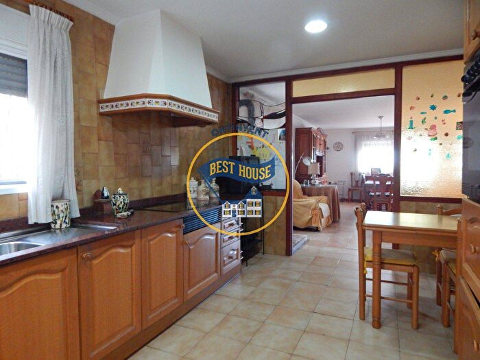 Comunitat Valenciana, València: Casa en venta de 5 habitaciones