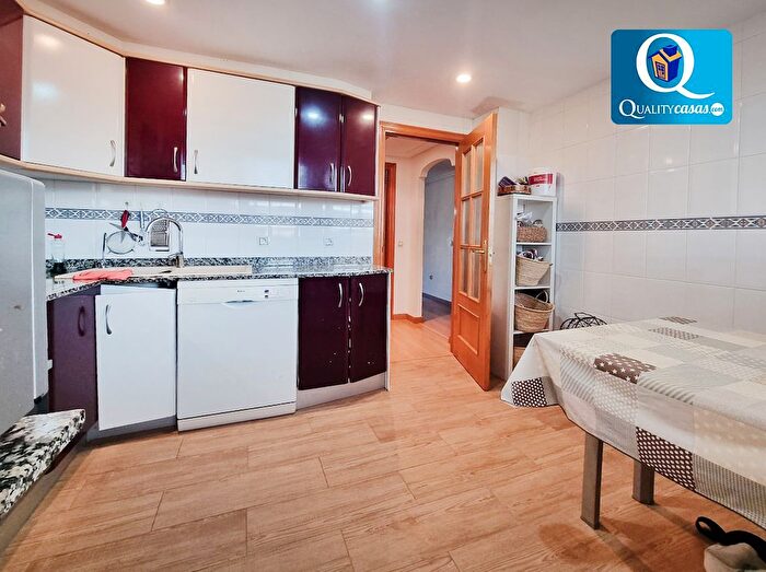 Casas en venta y pisos alquiler - 2
