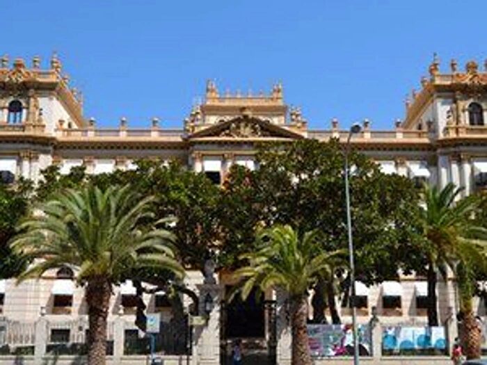Piso de 5 habitaciones en venta en Comunitat Valenciana, Alicante
