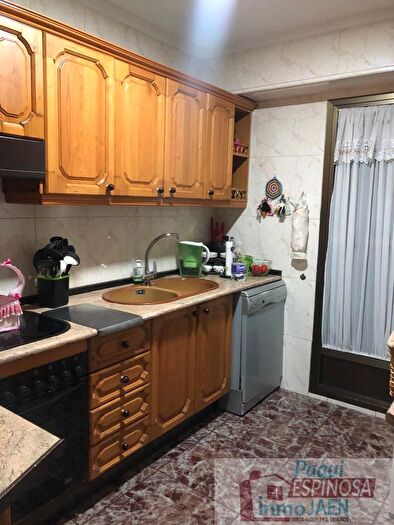 Piso de 3 habitaciones en venta en Torredonjimeno, Jaén