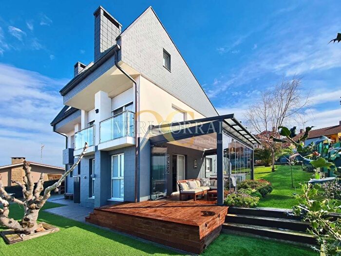 Casa en venta de 4 habitaciones: Carreño, Asturias