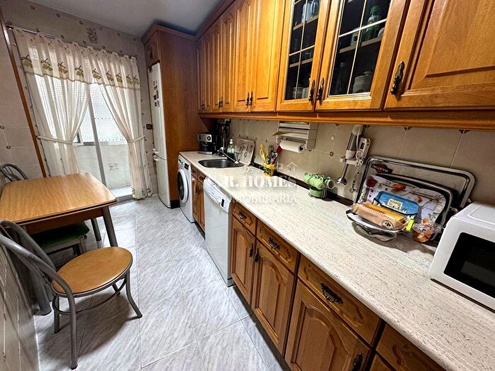 Casas en venta y pisos alquiler - 3