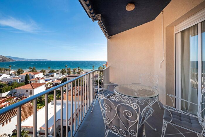 Velilla Velilla Taramay, Almuñécar: Piso en venta de 3 habitaciones