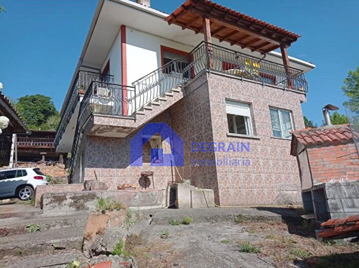 Casa en venta de 4 habitaciones: Grado, Asturias