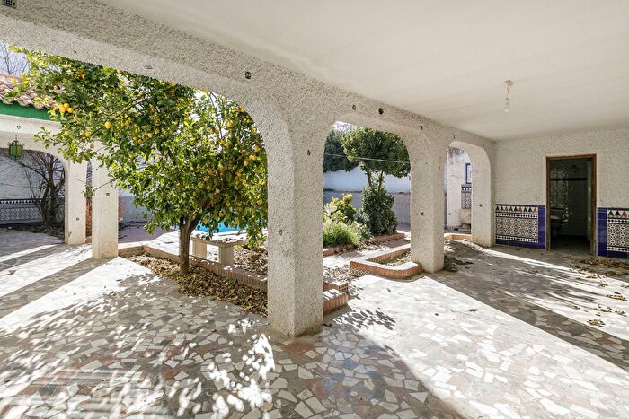 Las Flores Huerta, Las Gabias: Casa en venta de 6 habitaciones