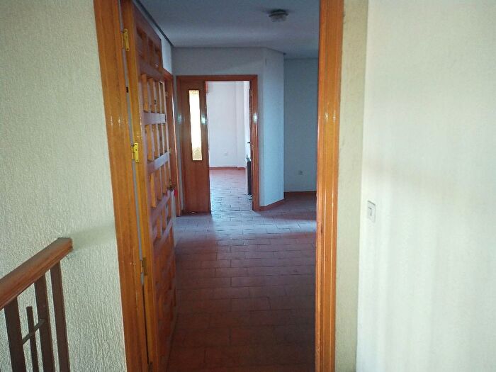 Piso en venta de 4 habitaciones en Navalmanzano, Segovia