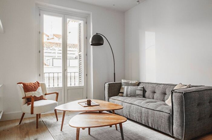 Piso en venta de 3 habitaciones en Centro, Justicia Chueca