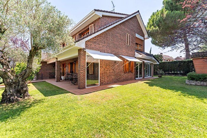 Casa en venta de 5 habitaciones: Comunidad de Madrid, Madrid