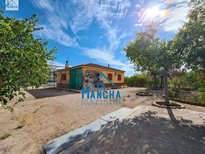 Casa de 3 habitaciones en venta en Castilla La Mancha, Albacete