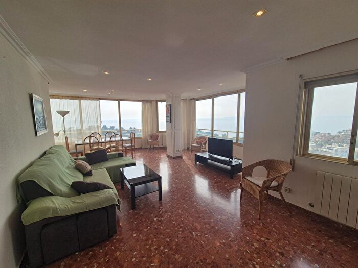 Piso de 4 habitaciones en venta en Playa de San Juan El Cabo de las Huertas, Cabo de las Huertas