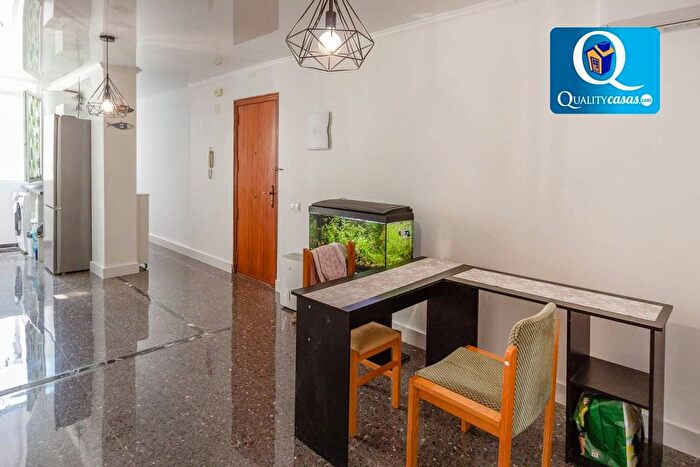 Piso en venta de 5 habitaciones en Comunitat Valenciana, Alicante