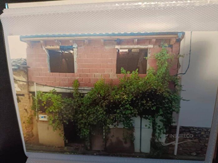 Castilla y León, León: Casa en venta de 3 habitaciones