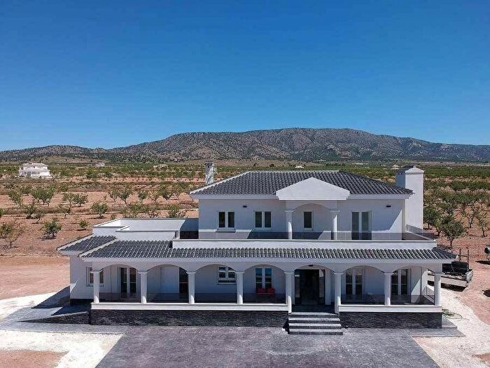 Casa en venta de 4 habitaciones: Comunitat Valenciana, Alicante