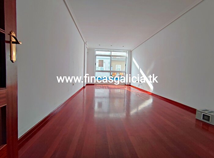 Piso en venta de 4 habitaciones en Verín, Ourense