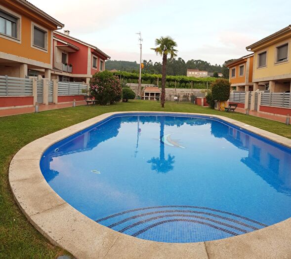 Casa en venta de 4 habitaciones: Ribadumia, Pontevedra