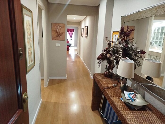 Casas en venta y pisos alquiler - 2