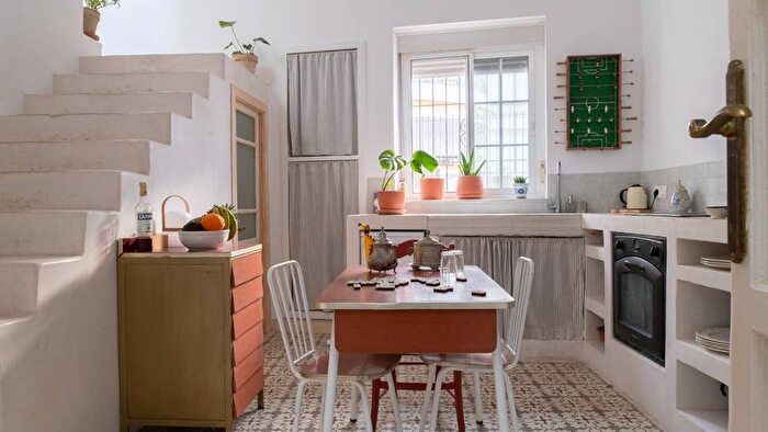 Casas en venta y pisos alquiler - 3