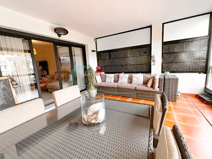 Piso en venta de 3 habitaciones, San Pedro de Alcántara, Nueva Alcántara