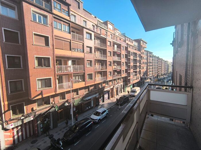Capitán Mendizabal La Sardinera, Santurtzi: Piso en venta de 4 habitaciones