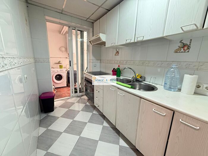 Casas en venta y pisos alquiler - 2