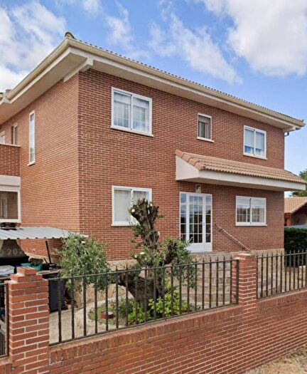 Casa en venta de 5 habitaciones: Castilla La Mancha, Guadalajara