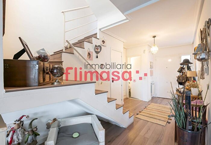 Casas en venta y pisos alquiler - 2