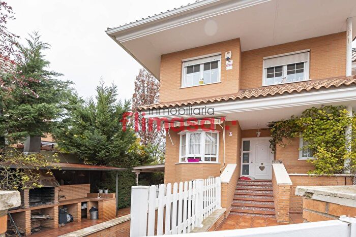 Comunidad de Madrid, Madrid: Casa en venta de 4 habitaciones