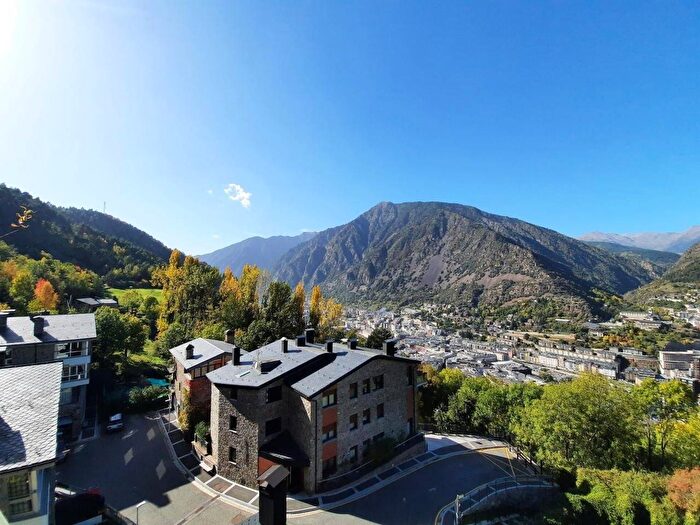 Casa de 3 habitaciones en venta en Andorra, Andorra