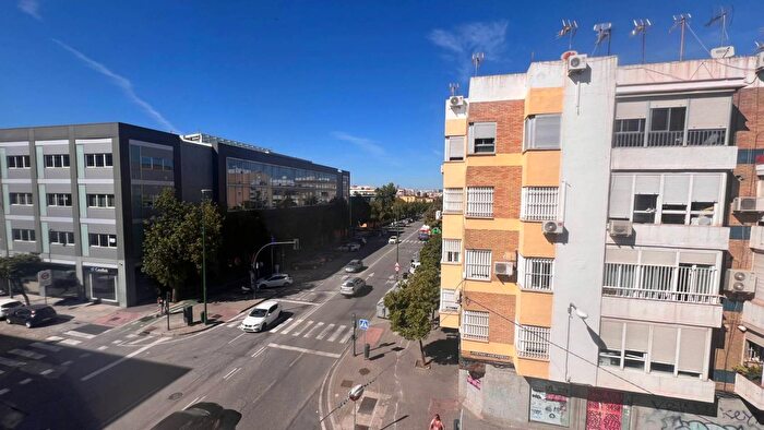Piso de 3 habitaciones en venta en Andalucía, Sevilla