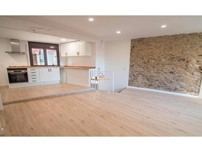 Casa en venta de 3 habitaciones: Cataluña, Girona