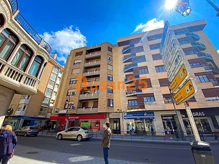 Piso en venta de 5 habitaciones: Castilla y León, Burgos