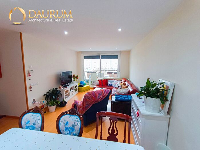 Piso en venta de 4 habitaciones en Hortaleza, Valdebebas Valdefuentes